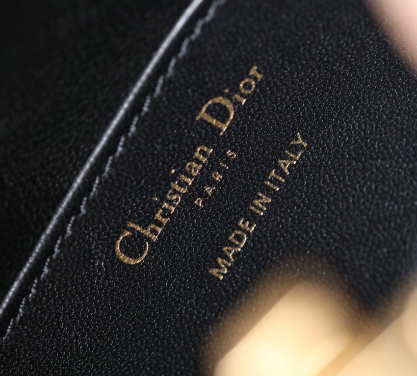 Replica Dior Miss Caro Noire Clutch - authentic-look luxury purse replica