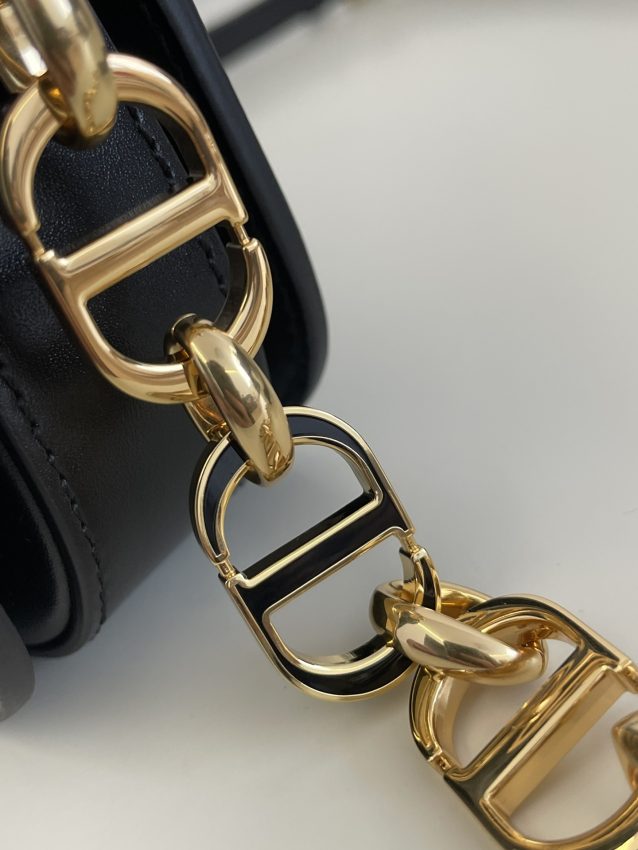 Replica Dior 30 Montaigne Avenue Black - high-end fake designer purse