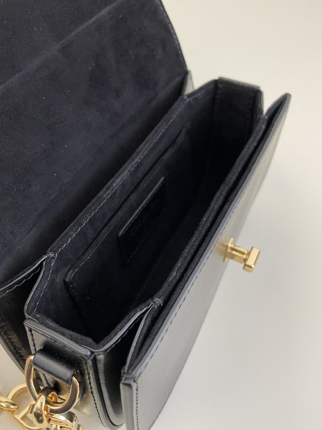 Replica Dior 30 Montaigne Avenue Black - near-authentic luxury replica handbag