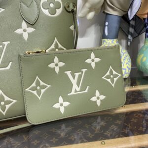 Replica Louis Vuitton Neverfull MM Green - near-authentic luxury replica handbag