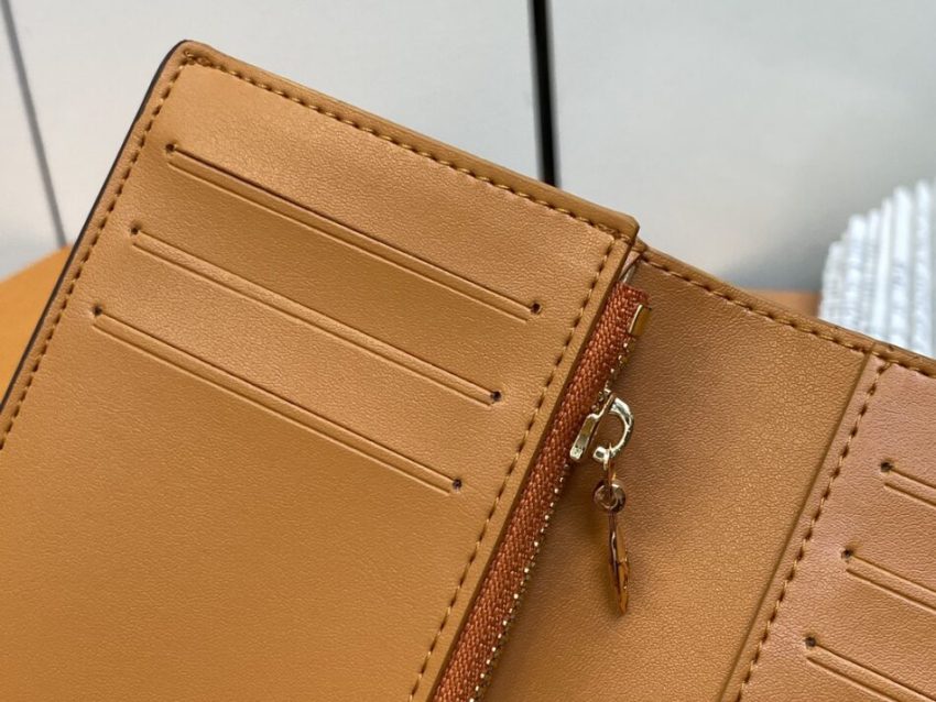 Replica Louis Vuitton Vertical Compact Wallet Black - high-accuracy replica luxury purse