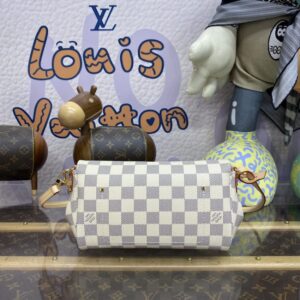 Replica Louis Vuitton Favorite White Grid - top-tier luxury replica shoulder bag