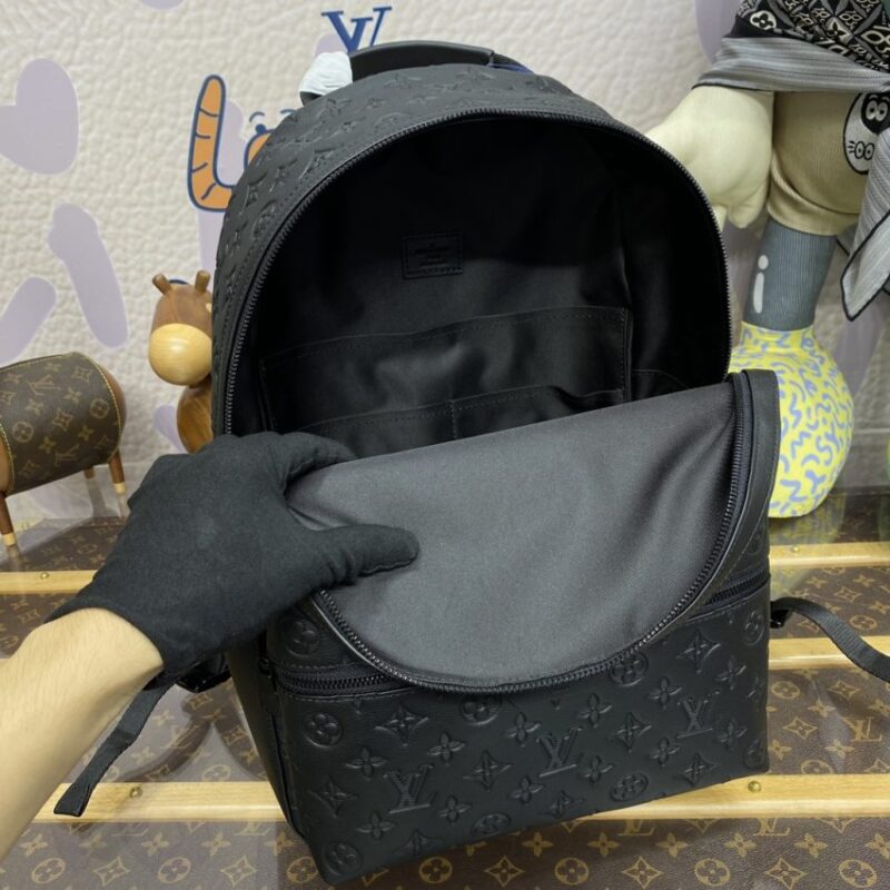 Replica Louis Vuitton Discovery Backpack Full Black - near-authentic luxury replica handbag