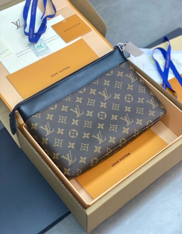 Replica Louis Vuitton Pochette Voyage Souple Brown - high-end fake designer purse