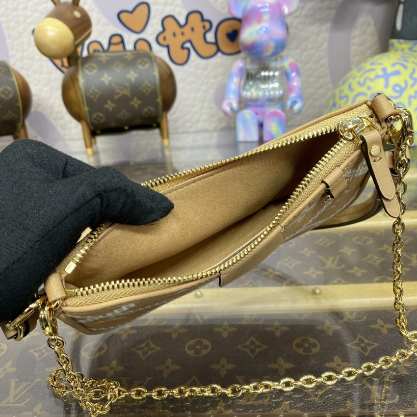 Replica Louis Vuitton Easy Pouch Apricot - authentic-look luxury purse replica