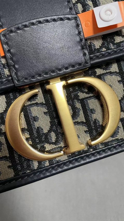 Replica Dior 30 Montaigne Oblique Jacquard - top-tier luxury replica shoulder bag