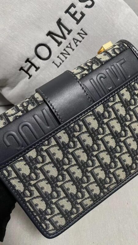 Replica Dior 30 Montaigne Oblique Jacquard - high-end fake designer purse