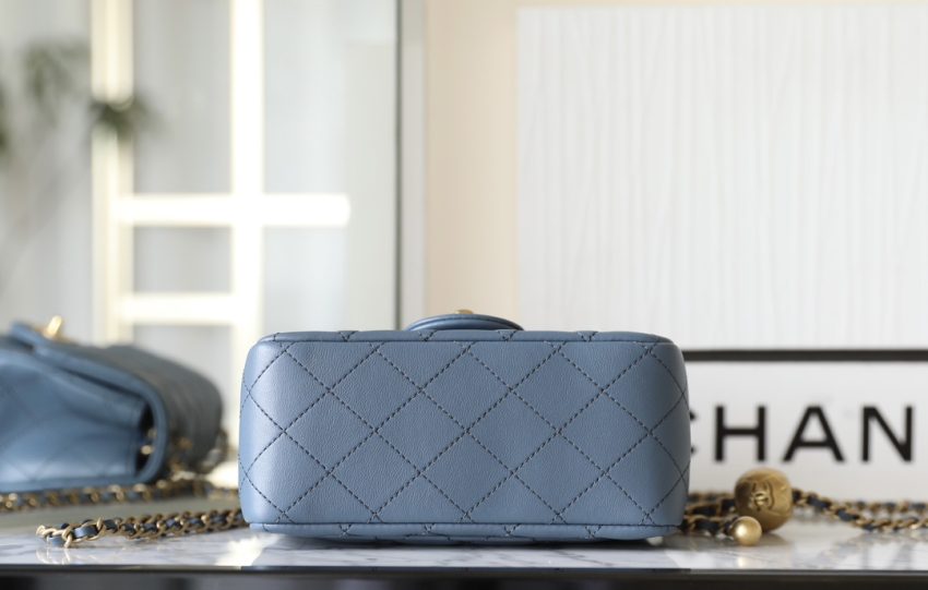 Replica CHANEL CF 17cm Golden Ball - near-authentic luxury replica handbag