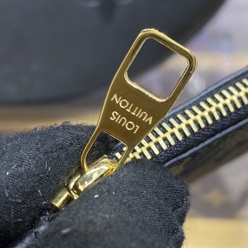 Replica Louis Vuitton Loop Hobo Black - high-end fake designer purse