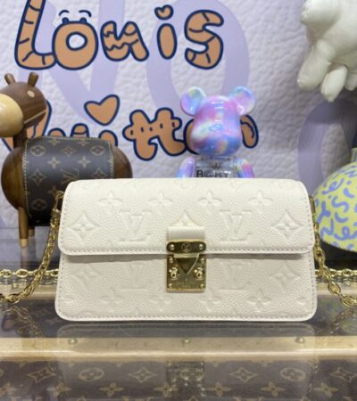 Replica Louis Vuitton Wallet On Chain Metis White - best quality luxury bag dupe