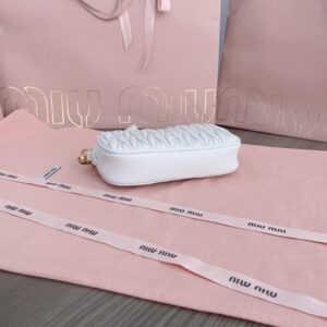 Replica Miu Miu Clutch White - high-end fake designer purse