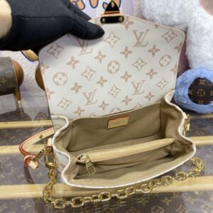 Replica Louis Vuitton Pochette Metis East West Pink - realistic designer-inspired fake bag