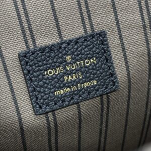 Replica Louis Vuitton Pochette Metis Black - authentic-look luxury purse replica