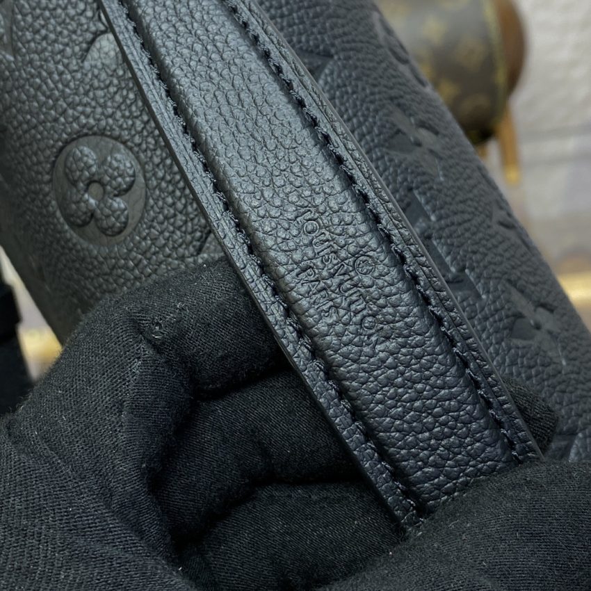 Replica Louis Vuitton Pochette Metis Black - ultra-realistic fake designer tote