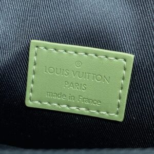 Replica Louis Vuitton Steamer Wearable Wallet - premium 1:1 fake handbag model