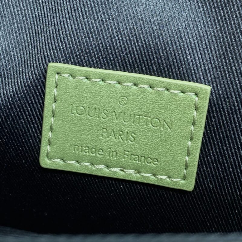 Replica Louis Vuitton Steamer Wearable Wallet - premium 1:1 fake handbag model