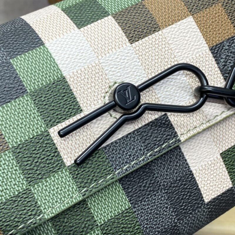 Replica Louis Vuitton Steamer Wearable Wallet - best quality luxury bag dupe