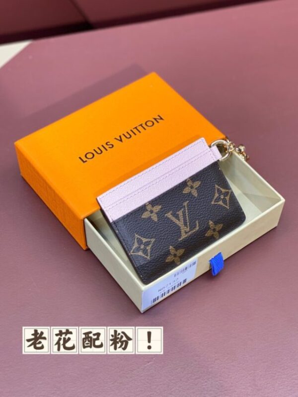 Replica Louis Vuitton Card Holder - realistic designer-inspired fake bag