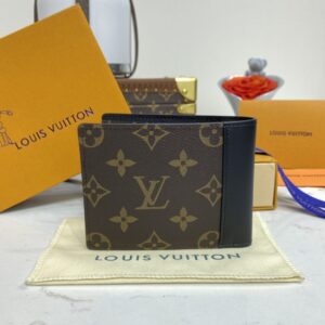 Replica Louis Vuitton Multiple Wallet - authentic-look luxury purse replica