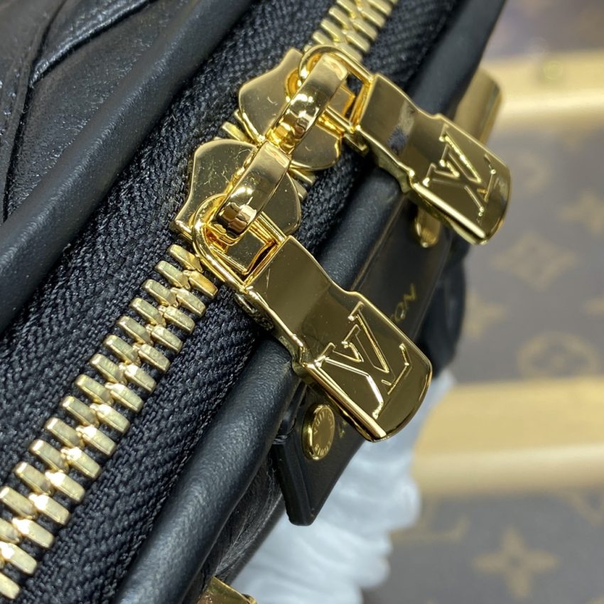 Replica Louis Vuitton Alma Nano Black - ultra-realistic fake designer tote