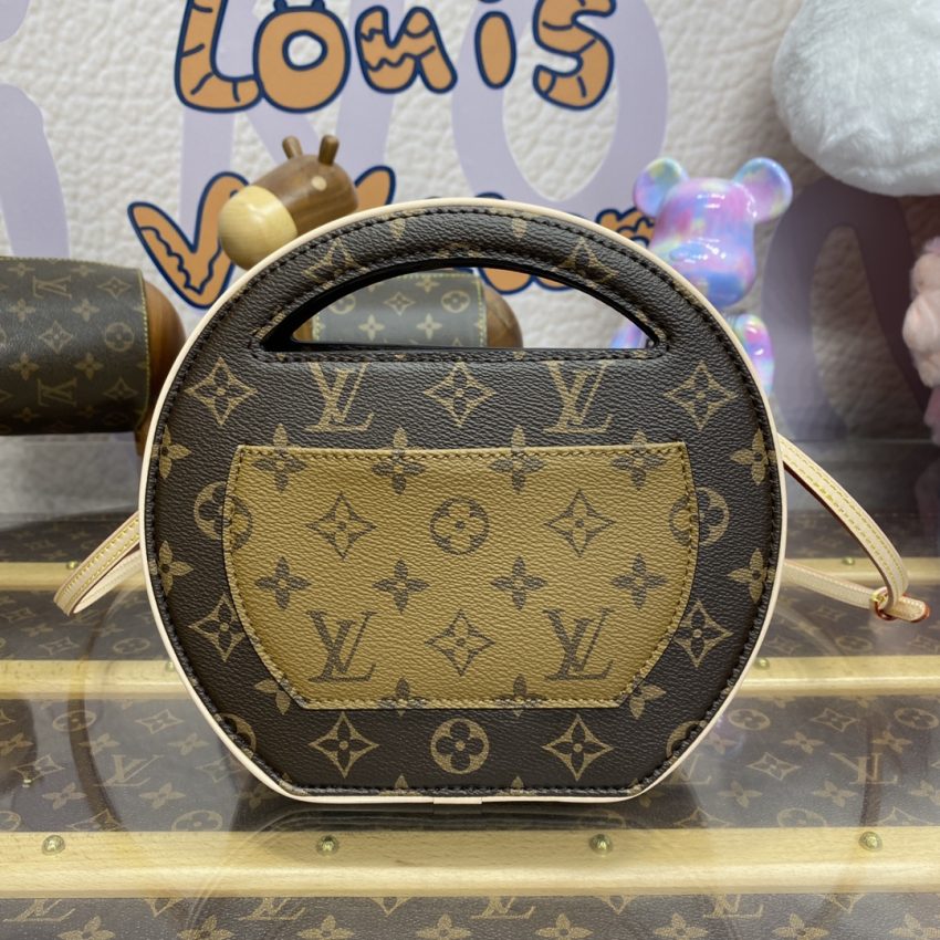 Replica Louis Vuitton Around Me - high-end fake designer purse