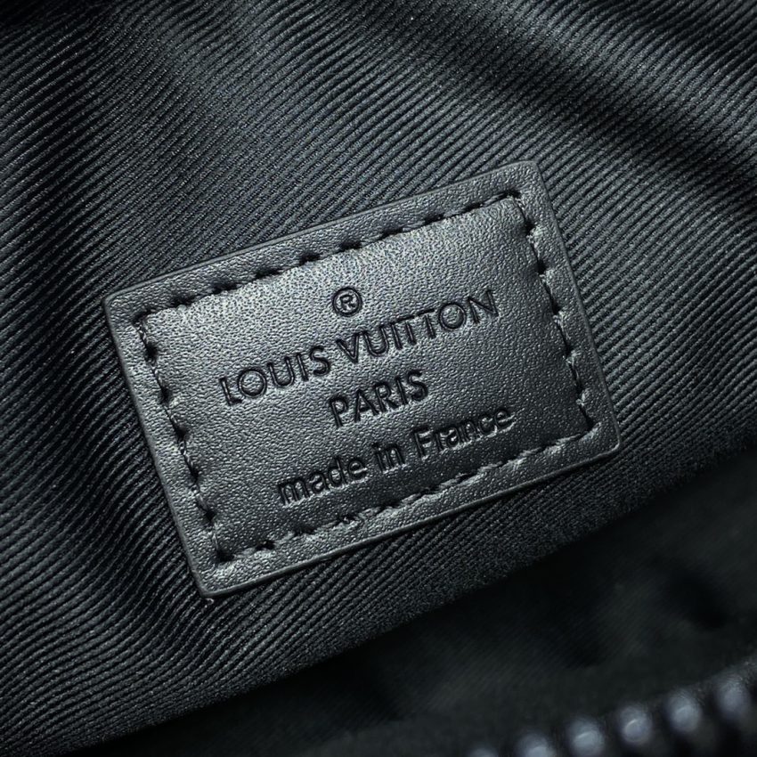 Replica Louis Vuitton Alpha Messenger Black Canvas - top-tier luxury replica shoulder bag