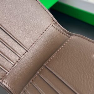 Replica Bottega Veneta Intrecciato Bi-Fold Wallet Black&Brown - high-end fake designer purse