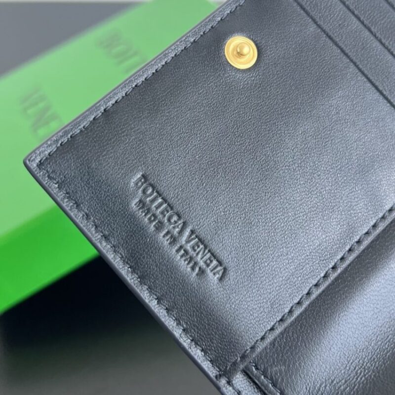 Replica Bottega Veneta Bifold Zipper Wallet - high-quality designer bag clone