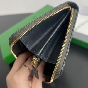 Replica Bottega Veneta Zip Long Wallet Green Grid - best-selling designer handbag dupe