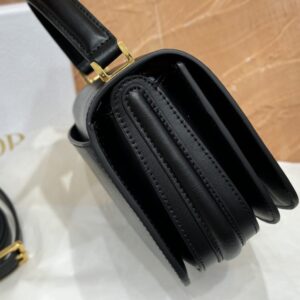 Replica Dior 30 Montaigne Avenue Top Handle Black - authentic-look luxury purse replica