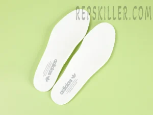 Adidas Samba OG M ‘Silver Metallic Cracked Leather’14