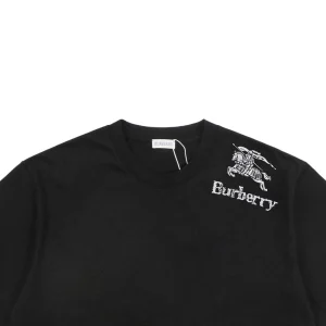 BBry Shoulder & Hem Equestrian Knight Print T-Shirt10.jpeg