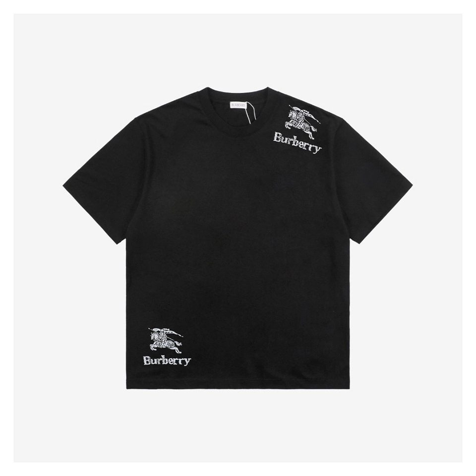 BBry Shoulder & Hem Equestrian Knight Print T-Shirt