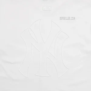 MLB NY Logo High-Low Hem Embroidered T-Shirt18.jpeg