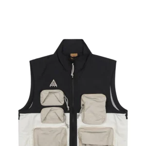 Nike ACG Multi-Pocket Utility Vest1.jpeg