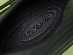 Nike ReactX Rejuven8 “Black Volt”12