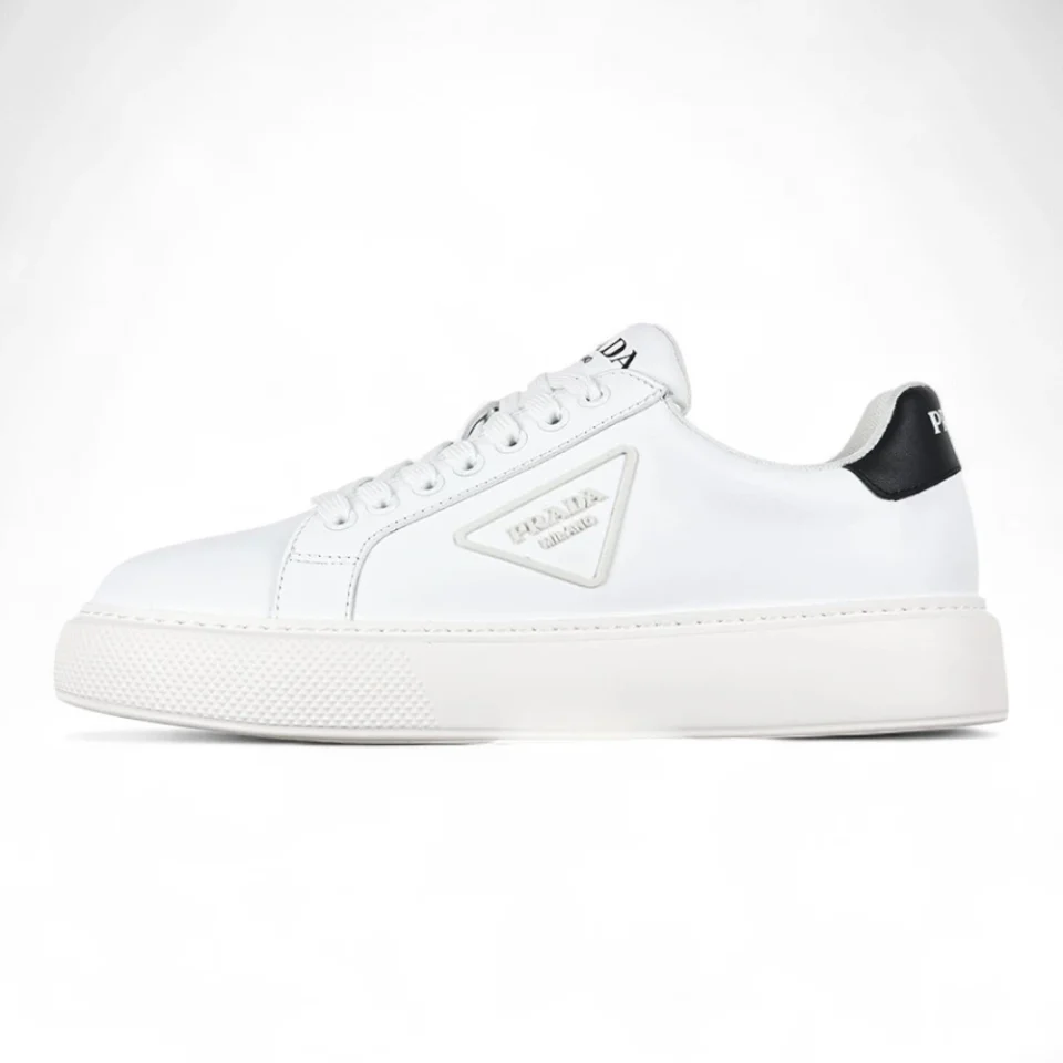 PD Vitello Soft Rubber Triangle Logo Low Top Sneakers White