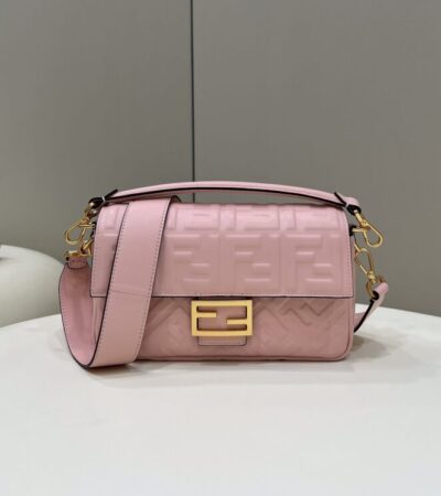Replica Fendi Baguette Pink - ultra-realistic fake designer tote