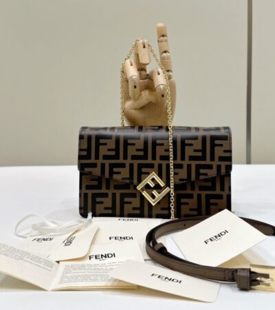 Replica Fendi Baguette Wallet on Chain - 1:1 designer replica handbag