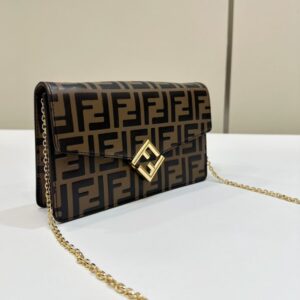 Replica Fendi Baguette Wallet on Chain - authentic-look luxury purse replica