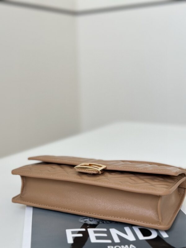 Replica Fendi Baguette Full Brown - top-tier luxury replica shoulder bag