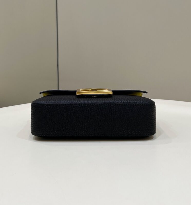 Replica Fendi Baguette Small Black - high-end fake designer purse