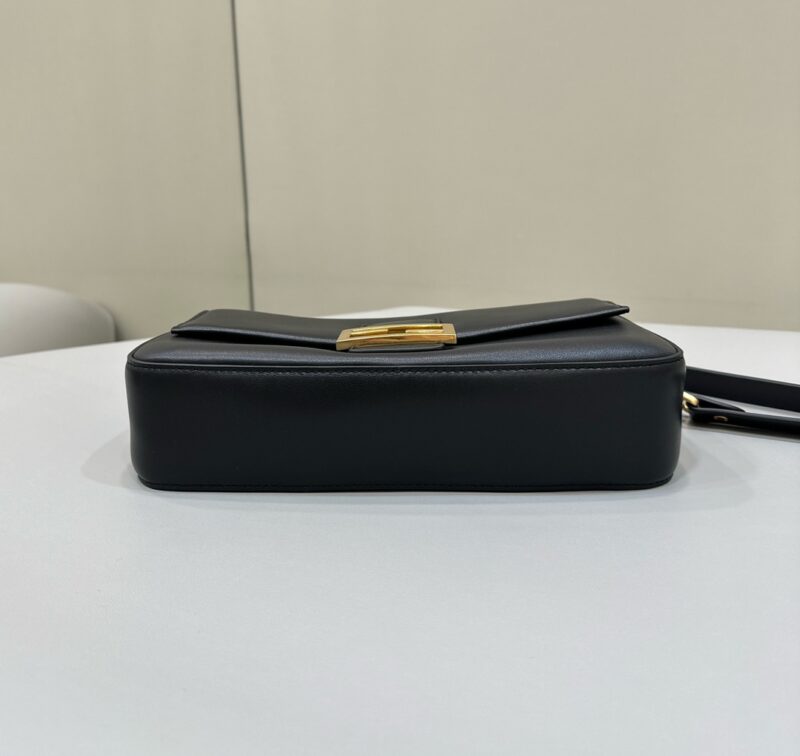Replica Fendi Baguette Full Leather Black - elite superclone designer purse