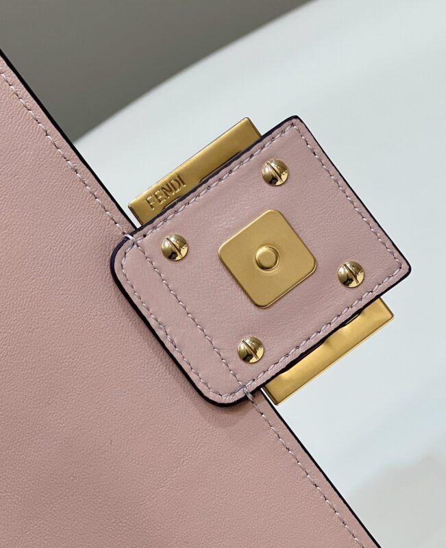 Replica Fendi Baguette Sliding Chain Pink - high-accuracy replica luxury purse