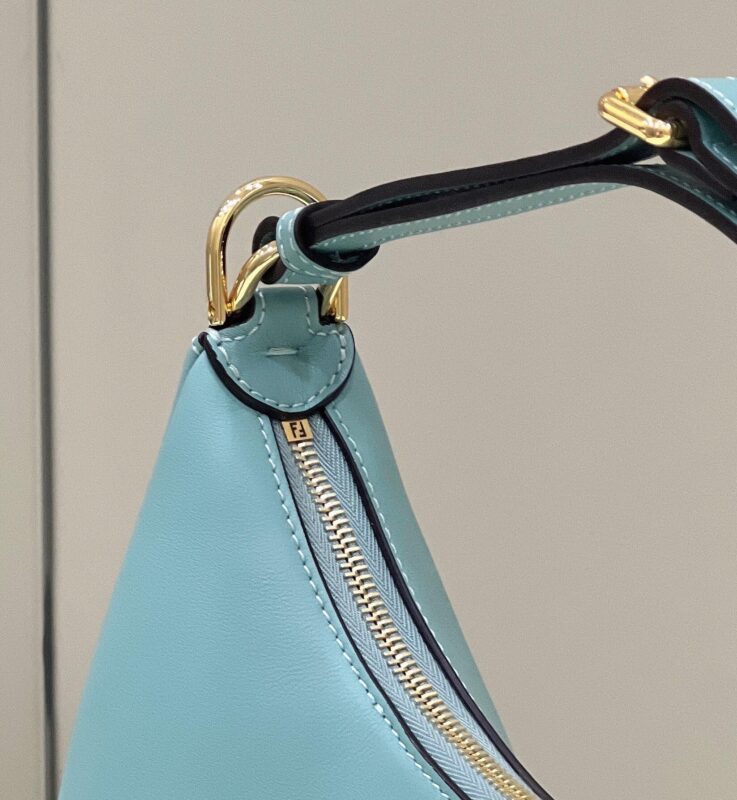 Replica Fendi Fendigraphy Large Sky Blue - realistic designer-inspired fake bag