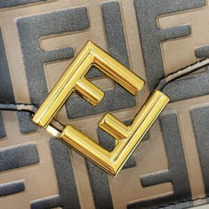 Replica Fendi Baguette Wallet on Chain - high-end fake designer purse