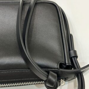 Replica Fendi Simply Black - high-accuracy replica luxury purse