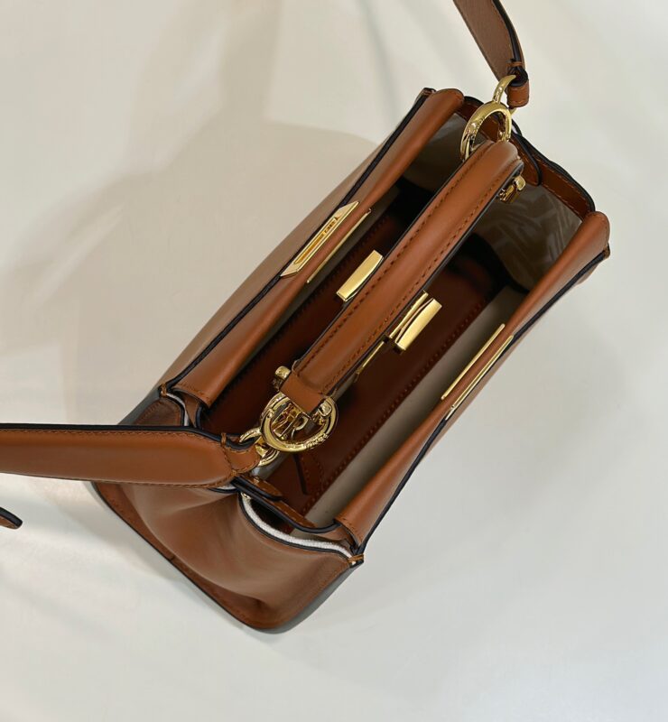 Replica Fendi Peekaboo Medium Brown - high-quality designer bag clone