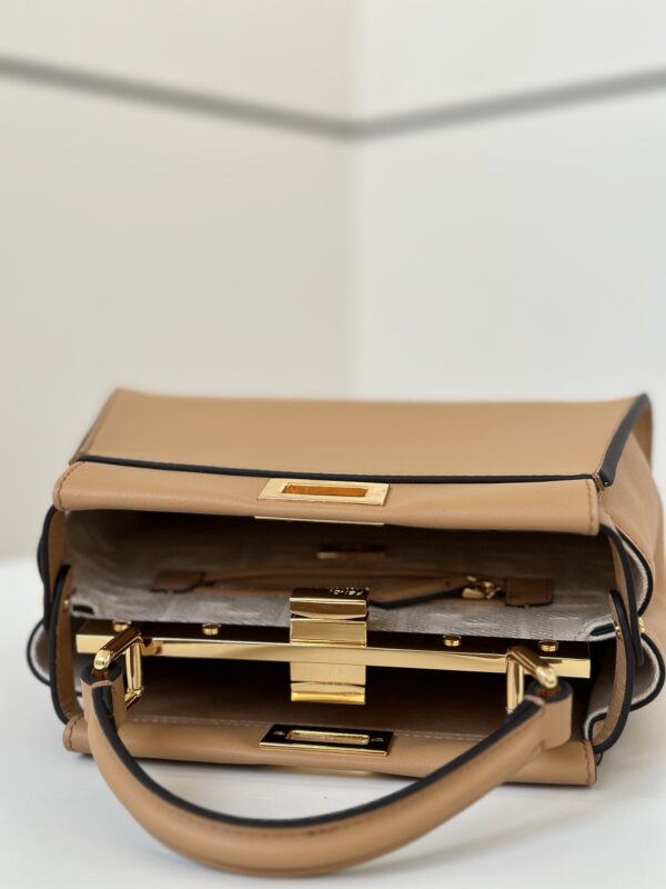 Replica Fendi Peekaboo Large Light Brown - high-end fake designer purse