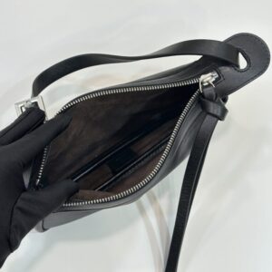 Replica Fendi Simply Black - realistic designer-inspired fake bag